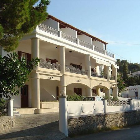 Oasis Hotel Maszúri Kültér fotó