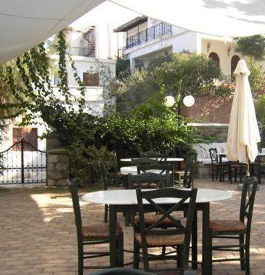 Oasis Hotel Maszúri Kültér fotó