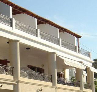Oasis Hotel Maszúri Kültér fotó