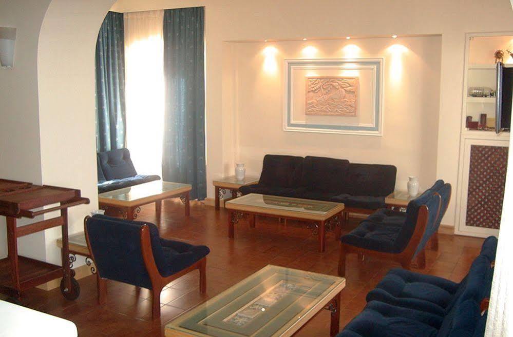 Oasis Hotel Maszúri Kültér fotó